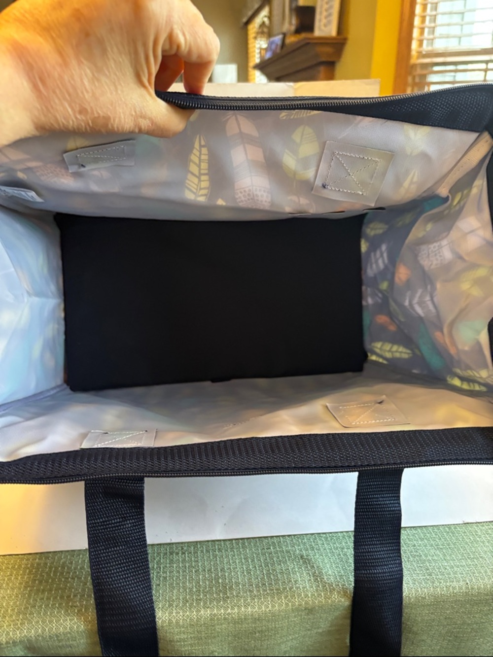 Thirty One Carry-All Tote Bag Hard Bottom Multi Compartment NWOT - Picture 8 of 8